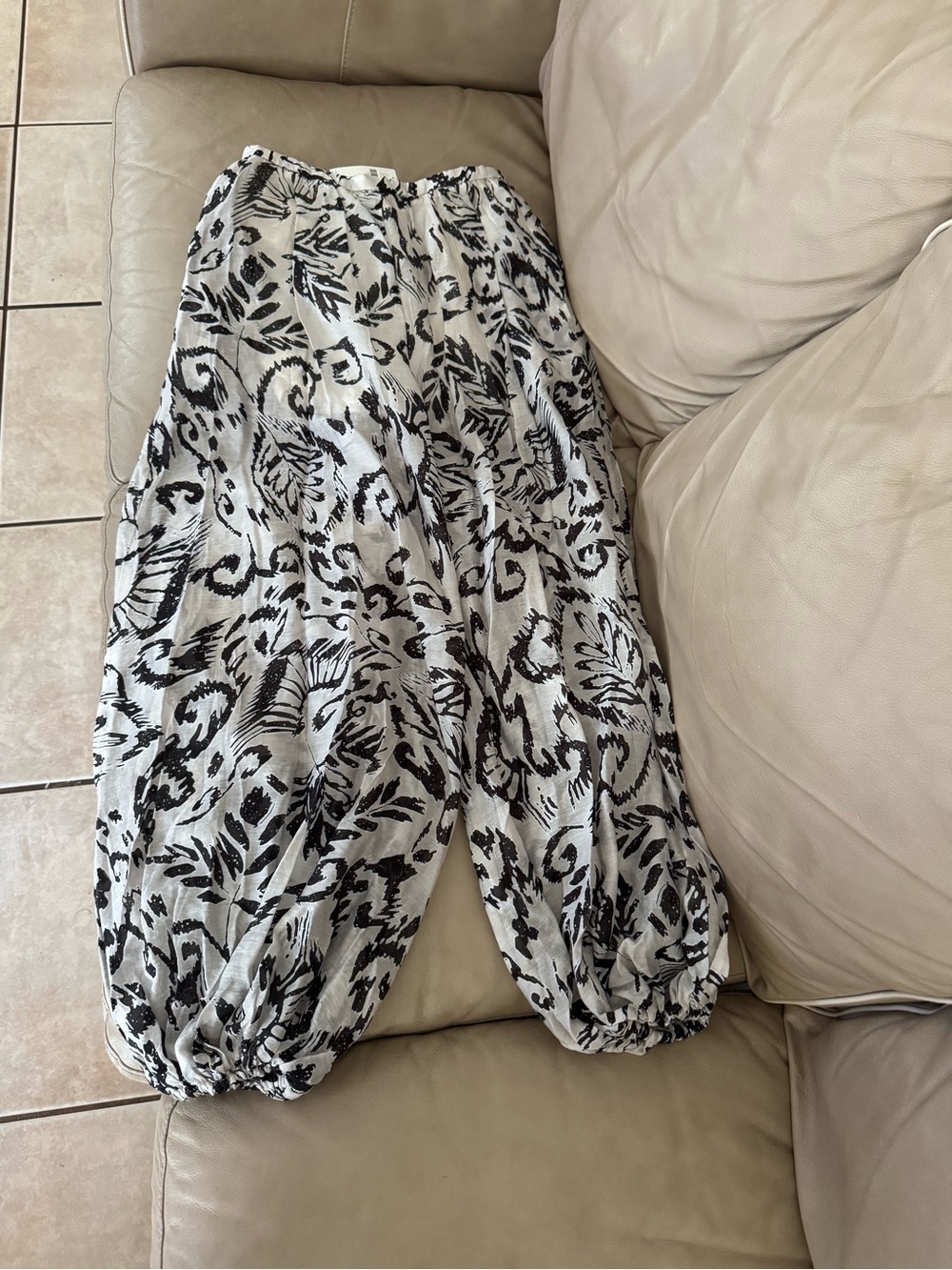 Anthropologie Maude Club Talia Balloon Wide-Leg Pants. Size S. MSRP $115 - Picture 6 of 17